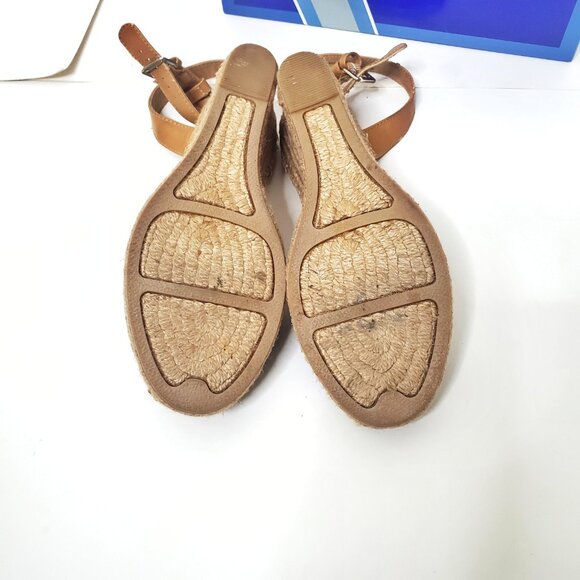 White Mountain Espadrille Sandals with Beads Decor - Picture 8 of 13